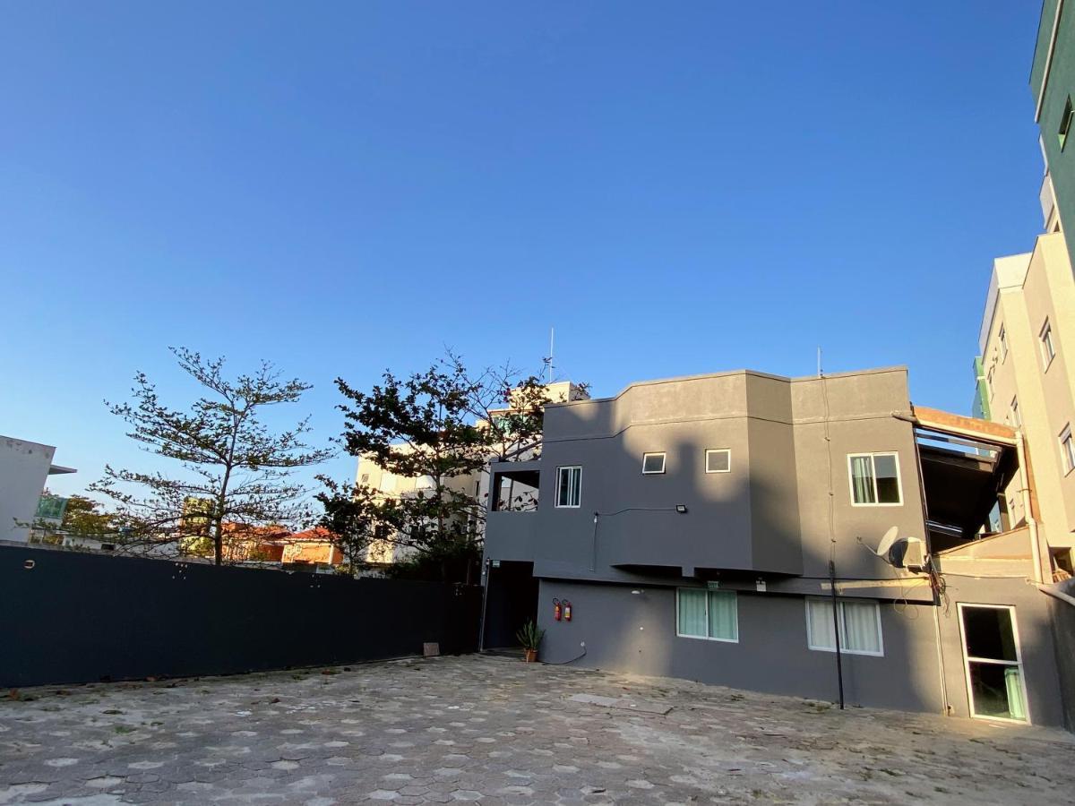 Residencial Melfi 3 Ap 6 Apartment Bombinhas Exterior foto